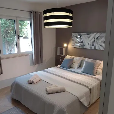 With Parking Space Cove Dolac, - 27882 Appartamento