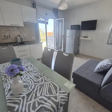 With Parking Space Cove Dolac, - 27882 Daire